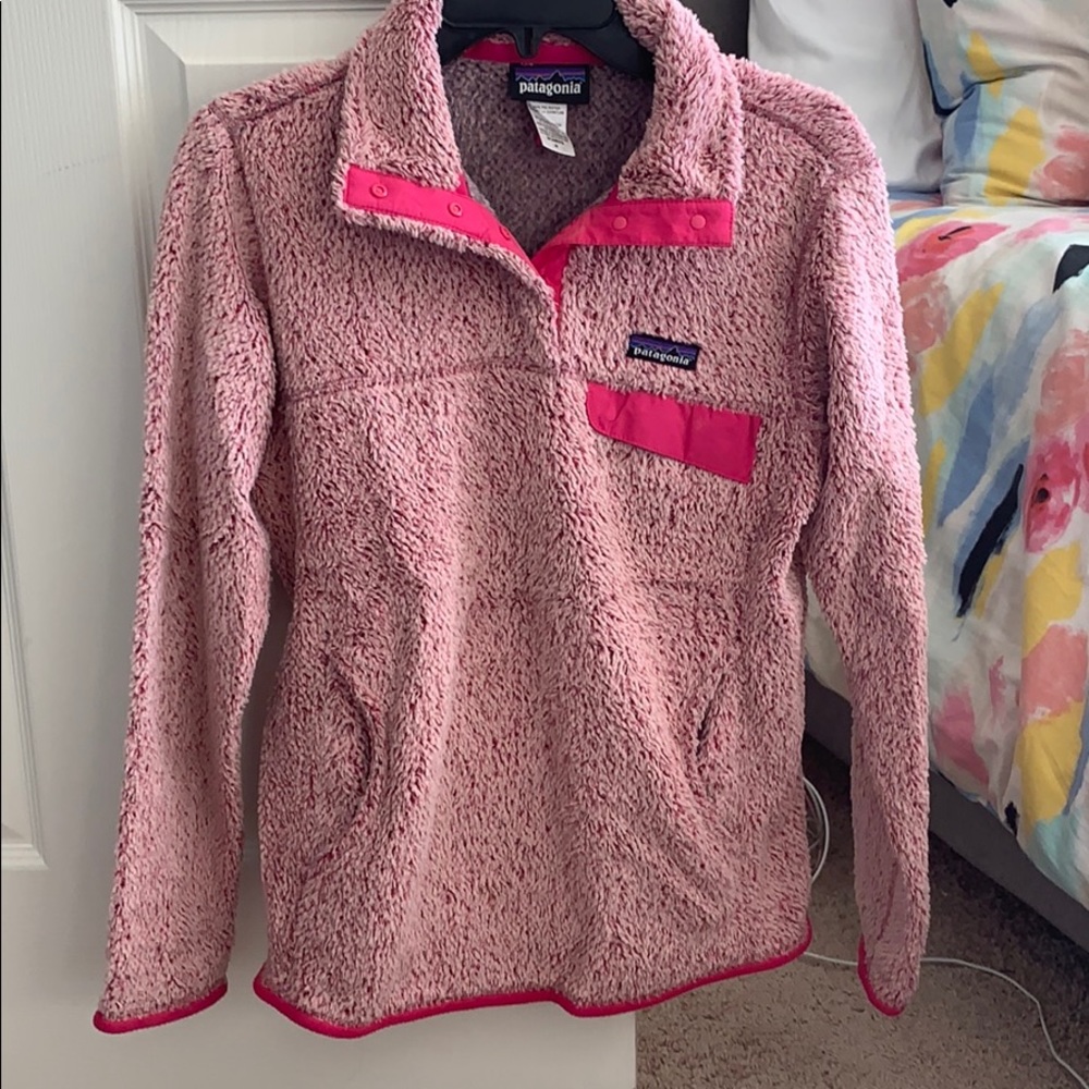 Special edition breast cancer Patagonia pullover